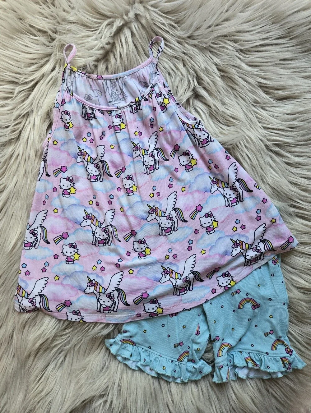 Posh Peanut Hello Kitty Set